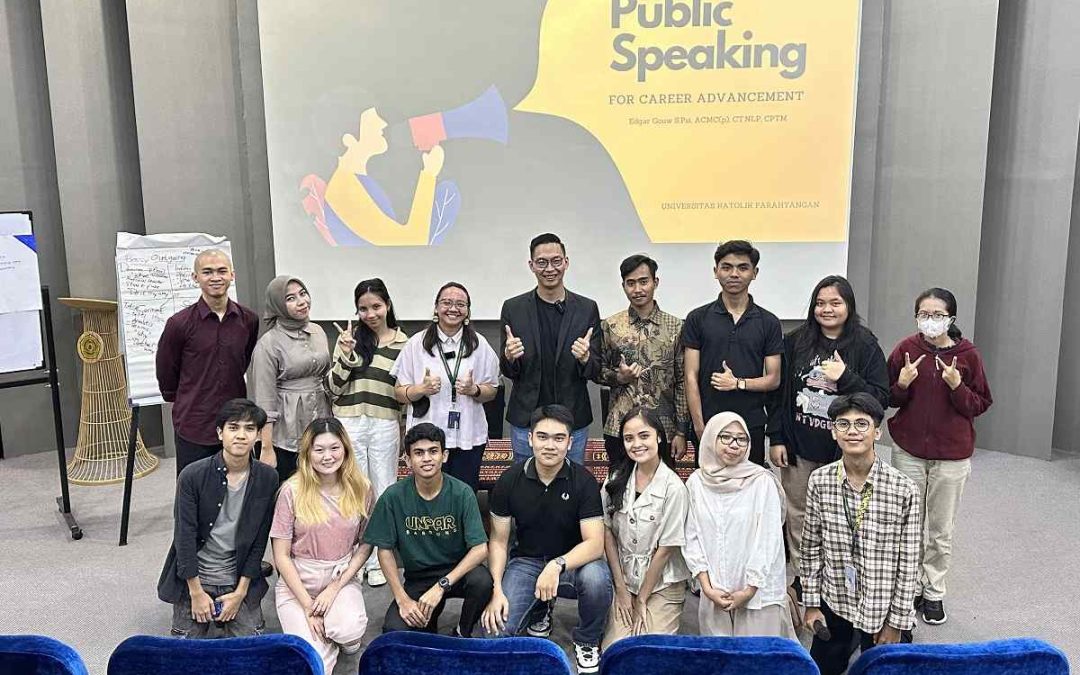 Pelatihan Public Speaking dan Personality Development Dukung Karier Mahasiswa UNPAR